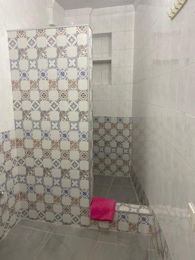 טביליסי Spacious Dinamo Apartment מראה חיצוני תמונה